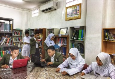 Akper Pasar Rebo, Daftar Akademi Keperawatan Jakarta Timur